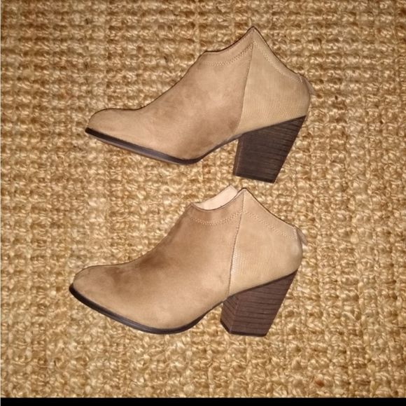 Corky's Boutique Booties - Picture 1 of 7